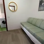 Spacious Sea View لينانو سابيادورو