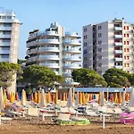 Spacious Sea View Lignano Sabbiadoro