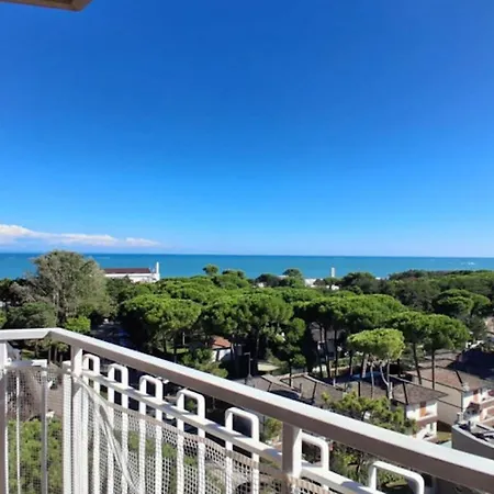 Spacious Sea View Apartment